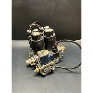 Johnson Controls Gas Valve Assembly & 120VAC Solenoid GS-20/25/40/45 GM-20319029